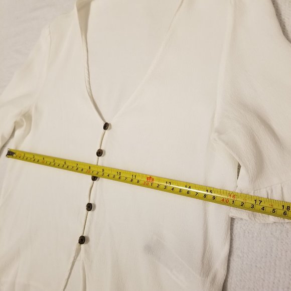 Zara TRF White Button Down Ruffle Trim Sleeve V-Neck Flowy Crop Summer Blouse - Picture 9 of 10